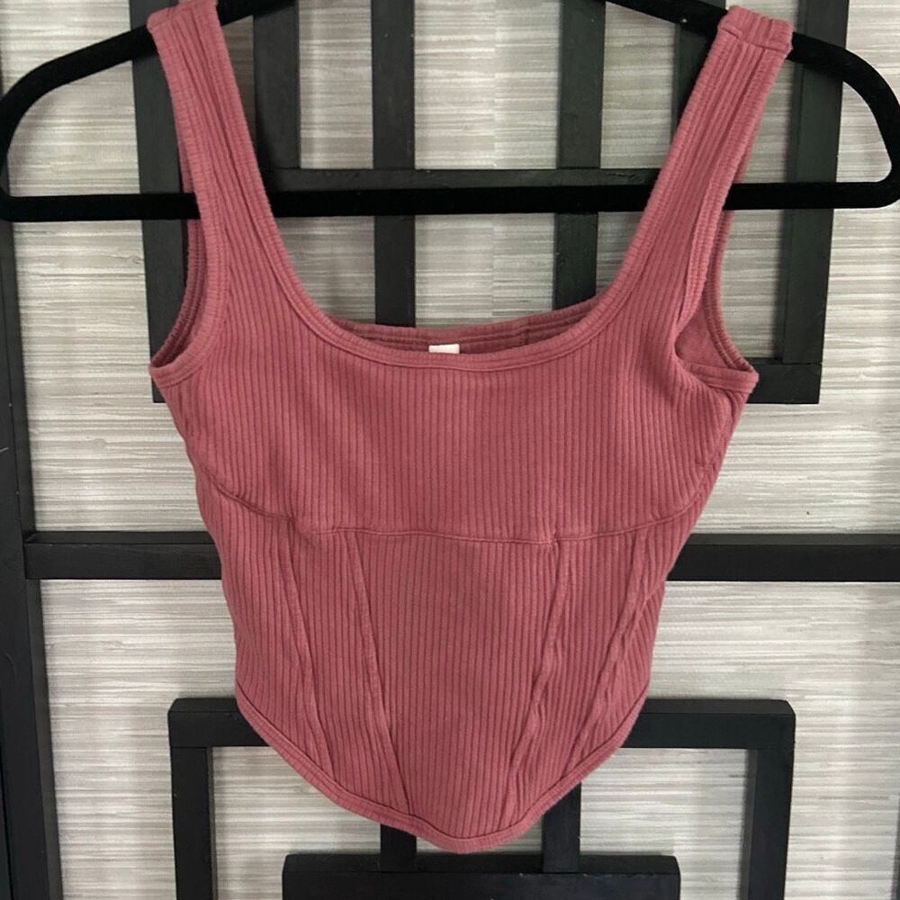 PINK Victoria’s Secret rose Marv color ribbed cropped bustiers style T-shirt shi